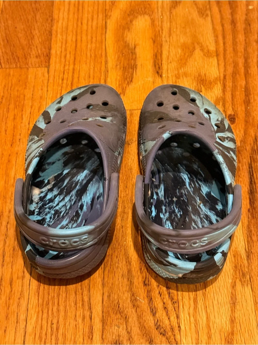 CROCS Kids' Clog in navy-with Light Blue Marble